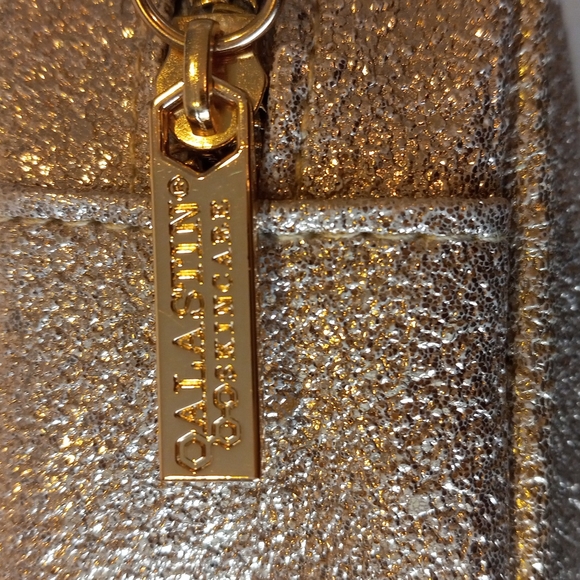 Alastin Skincare Cosmetic Bag - Picture 9 of 10